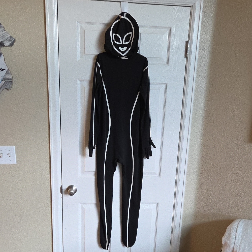 Morphsuits Black With Glowing Alien Outline Size L (10-12)